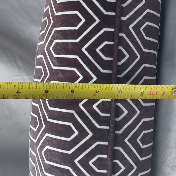 BRAWARM pillow black white geometric print, lumbar, 19×10" - Picture 7 of 8